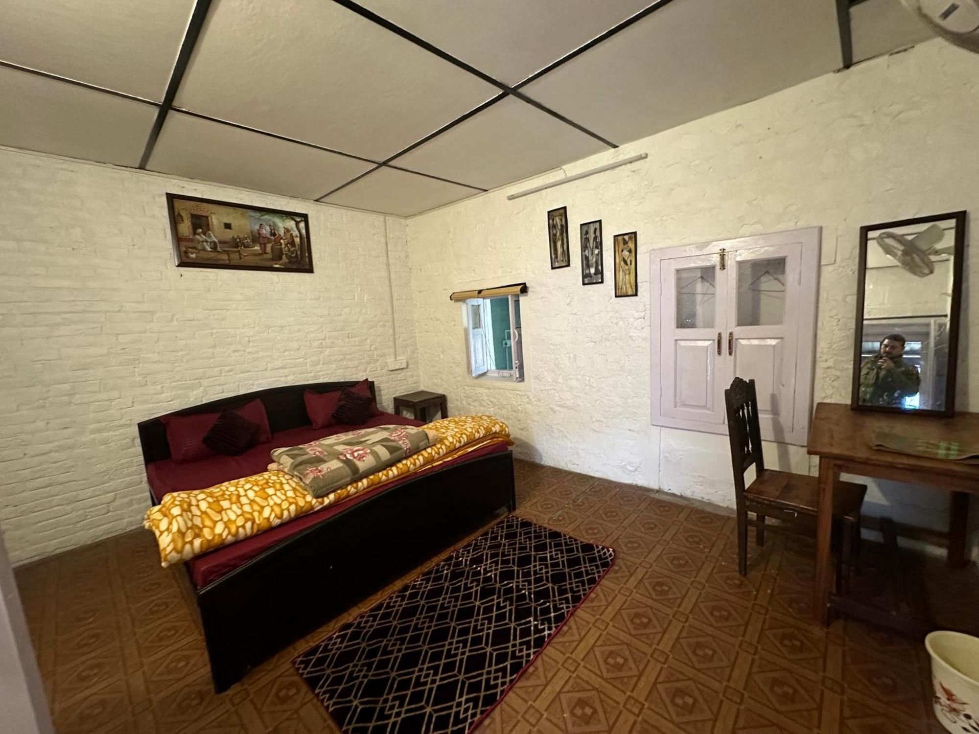 Albergue Dreamwoods A Travellers Farm Dharamshala Exterior foto