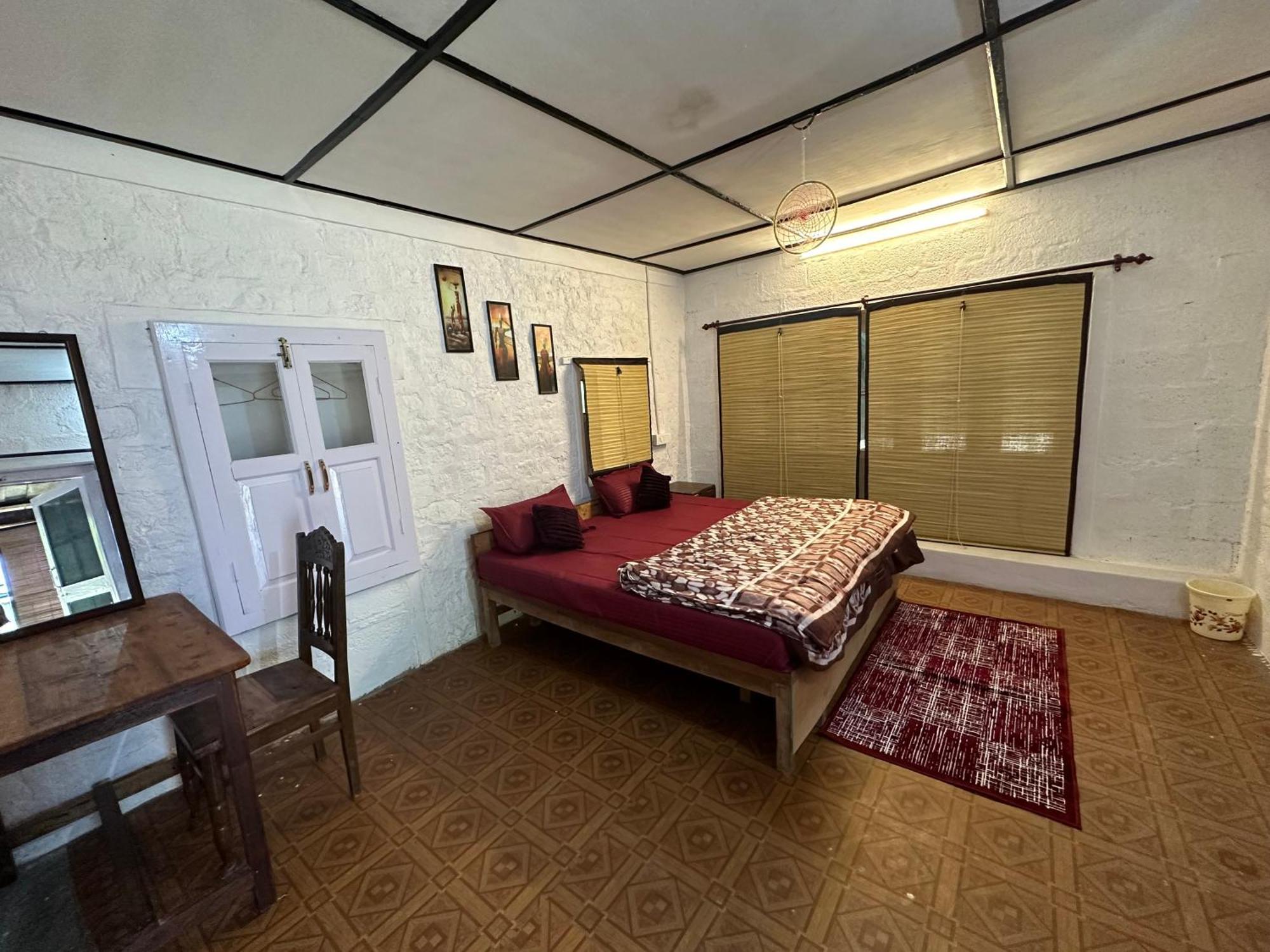 Albergue Dreamwoods A Travellers Farm Dharamshala Exterior foto