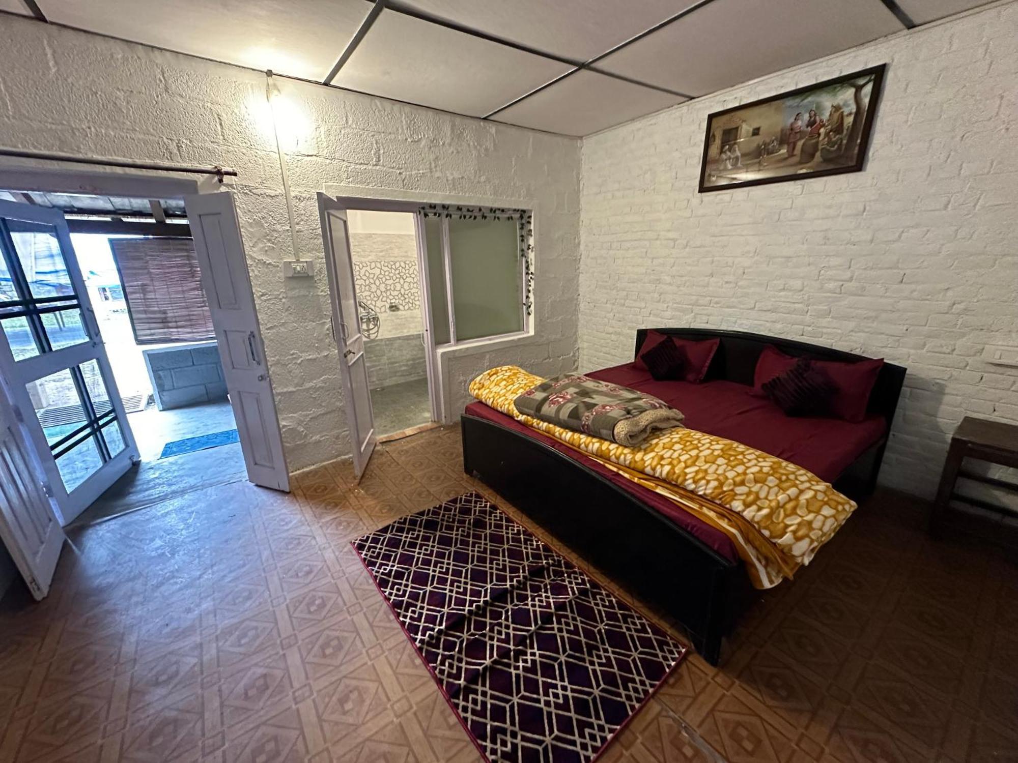 Albergue Dreamwoods A Travellers Farm Dharamshala Exterior foto