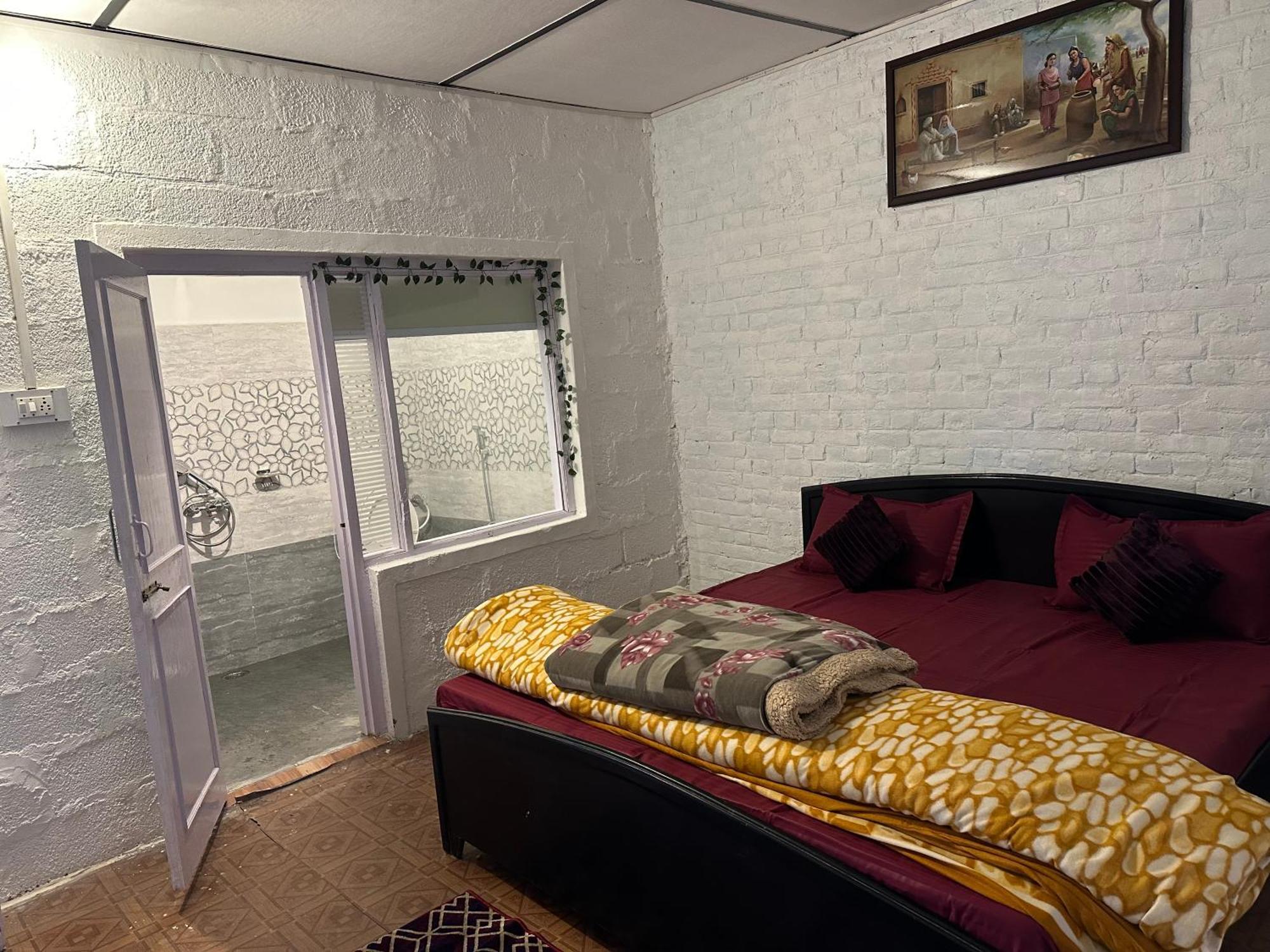 Albergue Dreamwoods A Travellers Farm Dharamshala Exterior foto